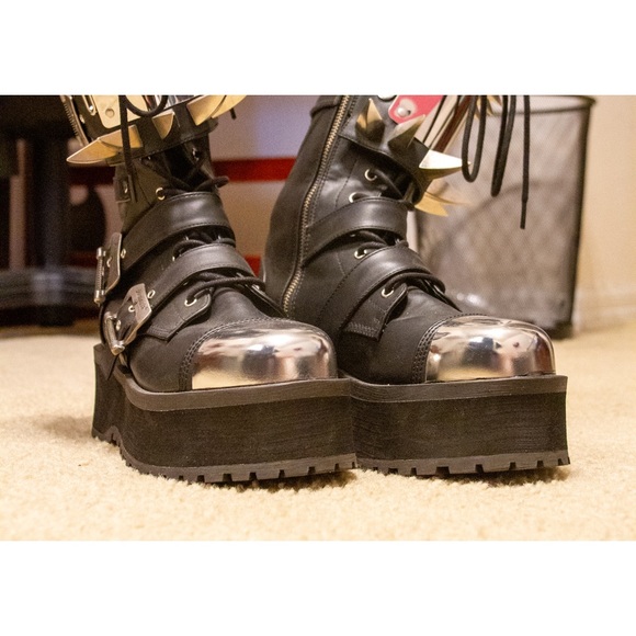 Demonia Other - Demonia Gravedigger-250